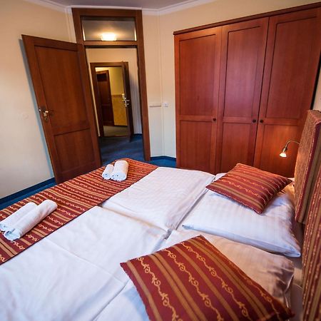 Hotel Golfer Körmöcbánya Kültér fotó